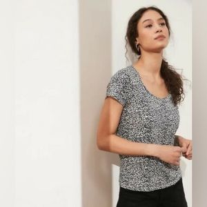 Banana Republic womens Malibu slub shirt, light blue leopard print, size XS